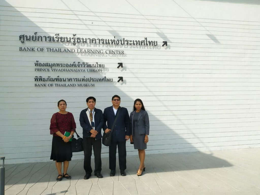 ห้องสมุด-มหาวิทยาลัย-สยาม-ผู้อำนวยการ / หัวหน้าห้องสมุด ศึกษาดูงาน ศูนย์การเรียนรู้ ธนาคารแห่งประเทศไทย